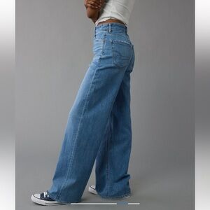 NWT AE Dreamy Drape Stretch Super High-Waisted Baggy Wide-Leg Jean
